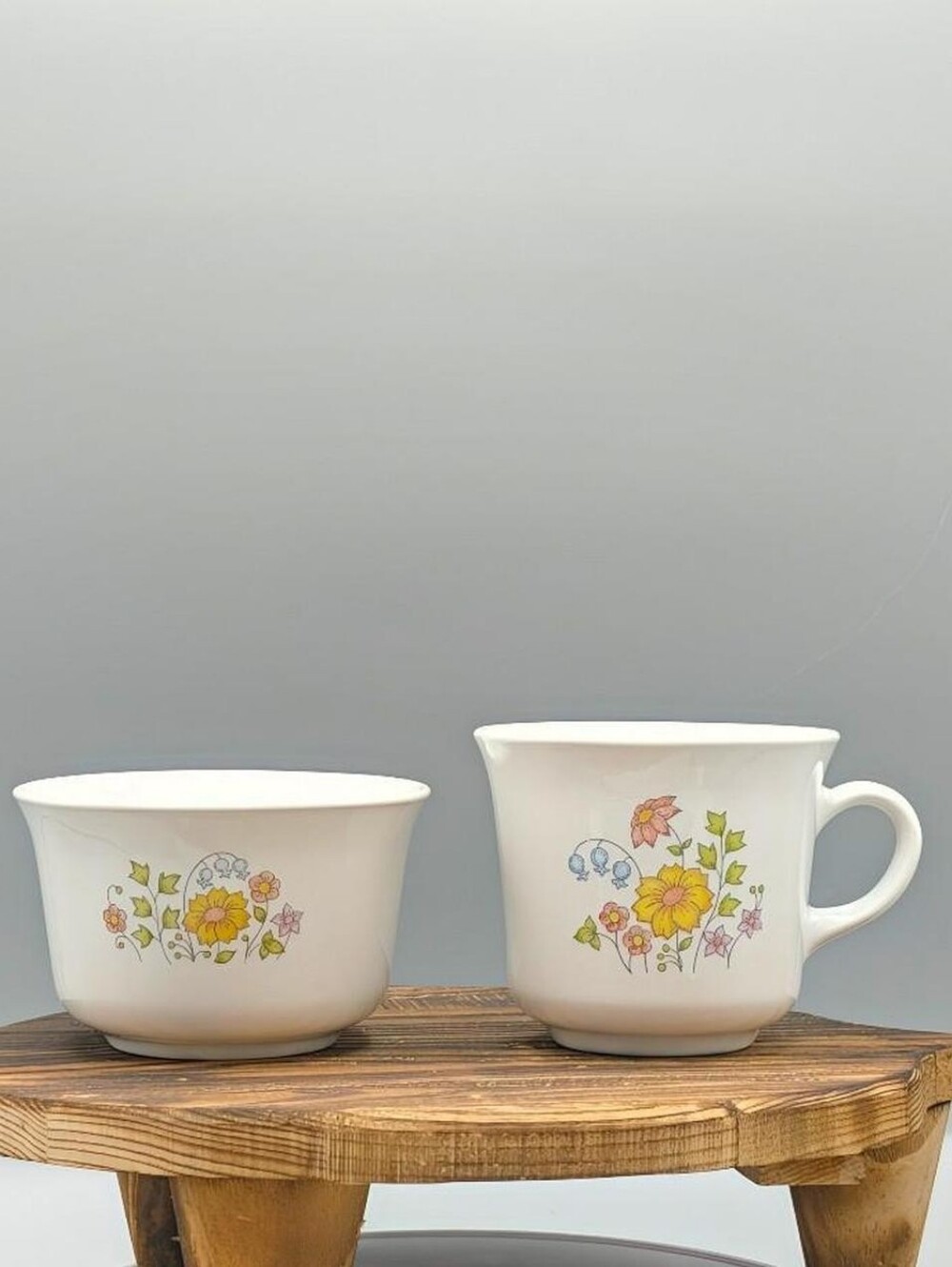 VINTAGE CORELLE "MEADOW" CUP & SUGAR BOWL SET 🌸